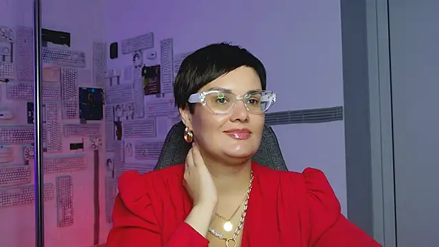 LauraDavidsons online show from September 14, 2025, 7:20 am