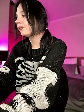 YourLittleDevil online show from February 21, 2026, 5:26 pm