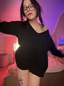 YourLittleDevil online show from March 20, 2026, 5:30 am