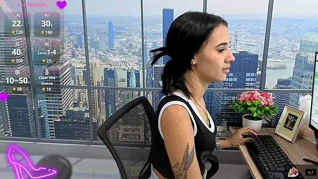 vanesa19  online show from September 18, 2025, 12:30 pm