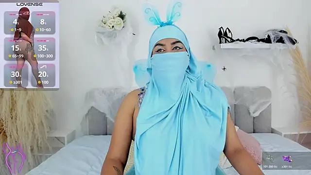 Snapshot of Kadira_ chatting on October 17, 2025, 11:45 am Kadira online show from October 17, 2025, 11:45 am