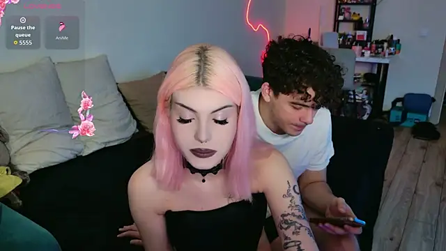 Snapshot of Alice18James chatting on September 14, 2025, 6:08 pm Alice18James online show from September 14, 2025, 6:08 pm