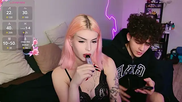 Snapshot of Alice18James chatting on September 13, 2025, 6:41 pm Alice18James online show from September 13, 2025, 6:41 pm