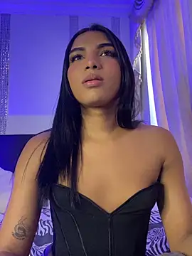 VeronicaSaenzx online show from June 17, 2026, 7:24 pm