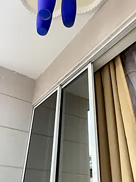 VeronicaSaenzx online show from November 8, 2025, 9:40 pm