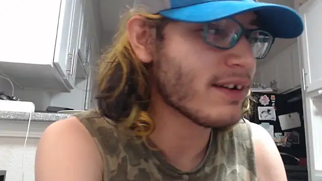 Snapshot of zacthefeetguy chatting on January 11, 2026, 2:51 am zacthefeetguy online show from January 11, 2026, 2:51 am