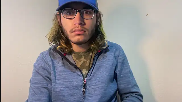 Snapshot of zacthefeetguy chatting on February 21, 2026, 2:41 pm zacthefeetguy online show from February 21, 2026, 2:41 pm