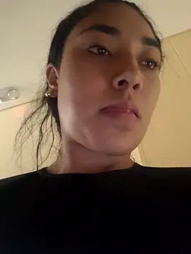 AmberGold- online show from April 6, 2026, 9:16 pm