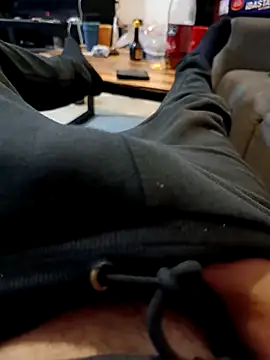 Snapshot of Frnlove521 chatting on September 20, 2025, 1:10 am Frnlove521 online show from September 20, 2025, 1:10 am