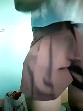 merylove-00 online show from April 13, 2026, 3:54 am