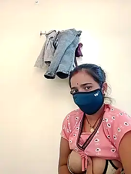 Snapshot of malteejat chatting on October 4, 2025, 7:10 am malteejat online show from October 4, 2025, 7:10 am