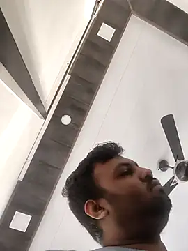 vinay smalldick online show from January 15, 2026, 3:21 am