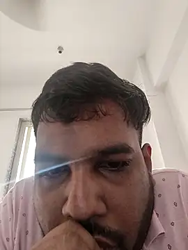 vinay smalldick online show from July 10, 2026, 3:50 am