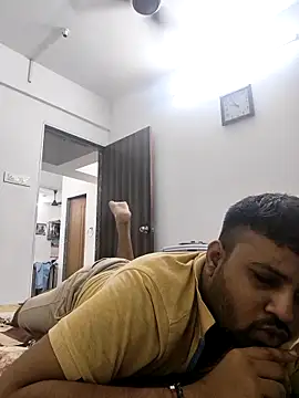 Snapshot of vinay_smalldick chatting on May 14, 2026, 4:26 pm vinay smalldick online show from May 14, 2026, 4:26 pm