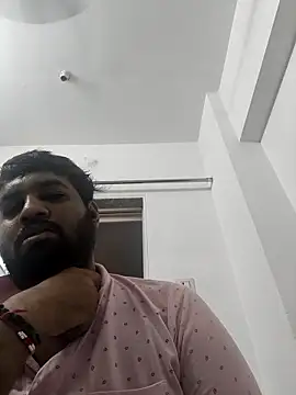 vinay smalldick online show from June 28, 2026, 3:40 pm