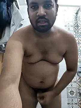 vinay smalldick online show from November 14, 2025, 2:43 pm