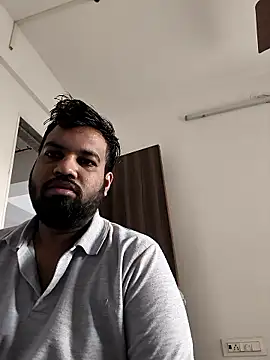 vinay smalldick online show from January 9, 2026, 2:29 am