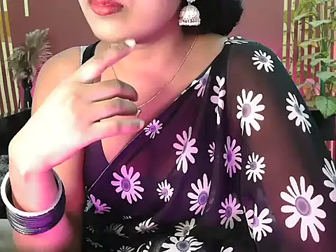 Snapshot of shaalu_sharma chatting on October 6, 2025, 8:59 am shaalu sharma online show from October 6, 2025, 8:59 am