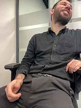 speddy34 online show from December 19, 2025, 7:11 am