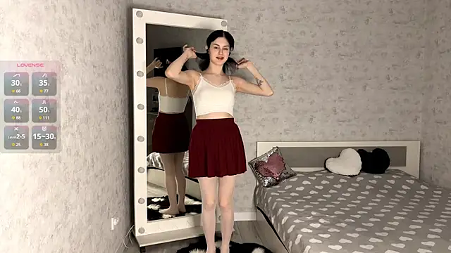 FakeLamb online show from November 10, 2025, 9:09 pm