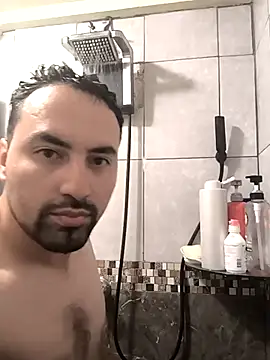 Snapshot of Jharicio-89 chatting on November 27, 2025, 1:44 pm Jharicio-89 online show from November 27, 2025, 1:44 pm