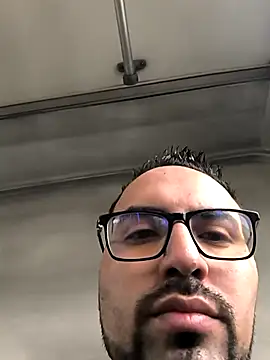 Snapshot of Jharicio-89 chatting on November 12, 2025, 1:59 pm Jharicio-89 online show from November 12, 2025, 1:59 pm