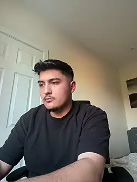 mixedcouplee69 online show from May 12, 2026, 6:25 pm