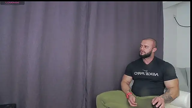 RickyMiami1 online show from November 6, 2025, 6:56 pm