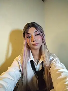 Snapshot of Ella_rr chatting on February 26, 2026, 3:39 am Ella rr online show from February 26, 2026, 3:39 am