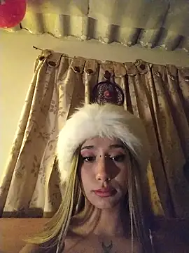 Snapshot of Ella_rr chatting on February 8, 2026, 3:26 am Ella rr online show from February 8, 2026, 3:26 am