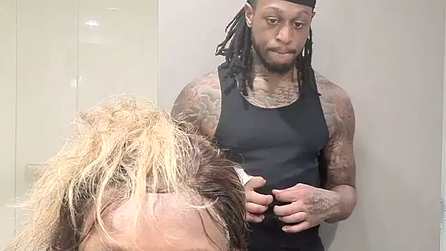 CinnaCakesss online show from September 22, 2025, 10:54 am