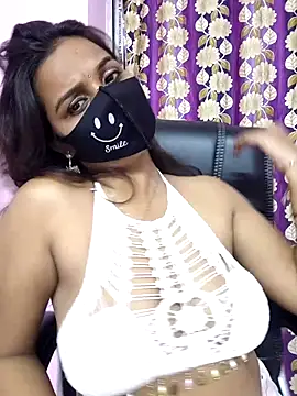 Snapshot of cutie_pei002 chatting on February 1, 2026, 7:23 pm cutie pei002 online show from February 1, 2026, 7:23 pm