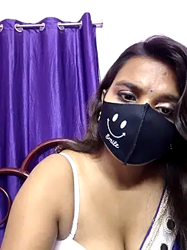 cutie pei002 online show from December 18, 2025, 6:23 pm