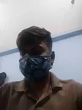 Snapshot of YourTarzan chatting on October 31, 2025, 7:16 am YourTarzan online show from October 31, 2025, 7:16 am