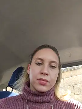 L Sofia online show from April 6, 2026, 2:40 pm