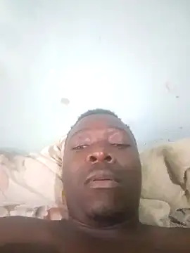 Mrhugeblack online show from October 1, 2025, 10:41 am