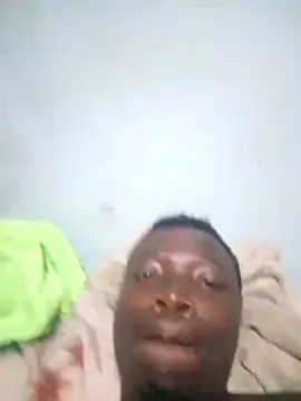 Mrhugeblack online show from November 3, 2025, 9:51 pm