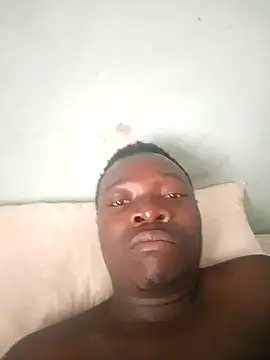 Mrhugeblack online show from November 6, 2025, 7:45 am