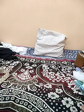 Snapshot of meenu_bhabhi547 chatting on April 11, 2026, 8:51 am meenu bhabhi547 online show from April 11, 2026, 8:51 am