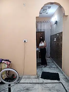 Snapshot of meenu_bhabhi547 chatting on March 31, 2026, 4:36 am meenu bhabhi547 online show from March 31, 2026, 4:36 am