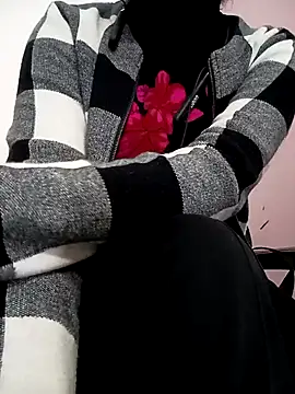 Rekha 89 online show from December 4, 2025, 3:27 am