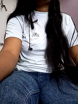 Rekha 89 online show from November 12, 2025, 3:43 am