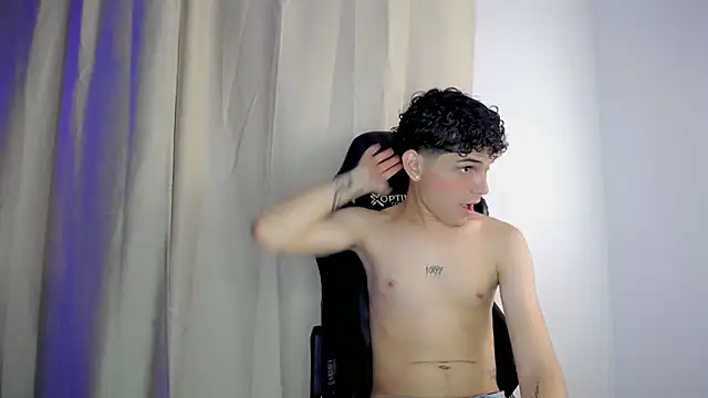 dilan hott  online show from October 25, 2025, 8:31 pm