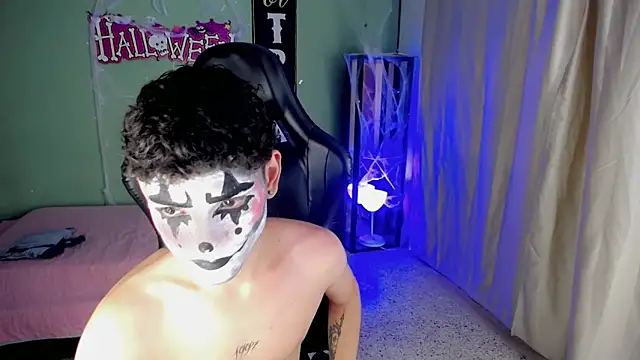 dilan hott  online show from October 31, 2025, 8:16 pm