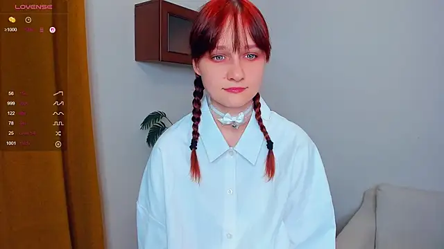 KatyKufel online show from September 24, 2025, 6:47 pm