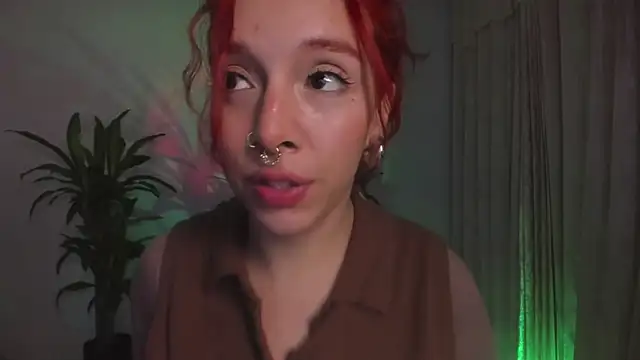 bri von dhara   online show from October 15, 2025, 4:37 pm