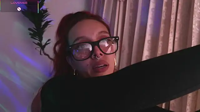 bri von dhara   online show from December 17, 2025, 9:20 pm