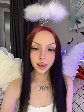 Snapshot of Lina_Thornton_ chatting on October 25, 2025, 8:31 pm Lina Thornton  online show from October 25, 2025, 8:31 pm