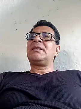 voyerista50 online show from October 25, 2025, 10:21 pm