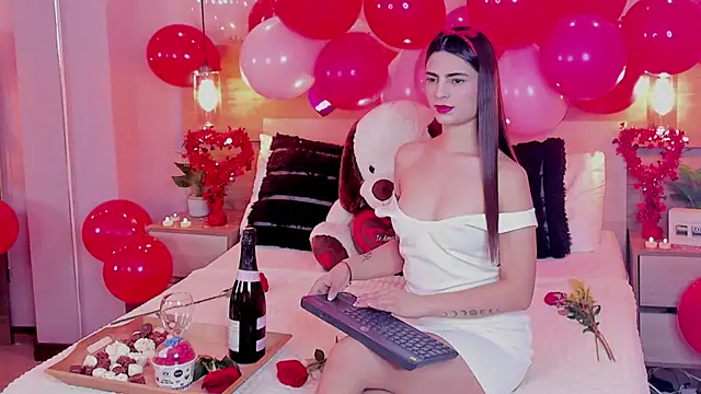 Snapshot of SusanAdams1 chatting on February 14, 2026, 12:38 pm SusanAdams1 online show from February 14, 2026, 12:38 pm